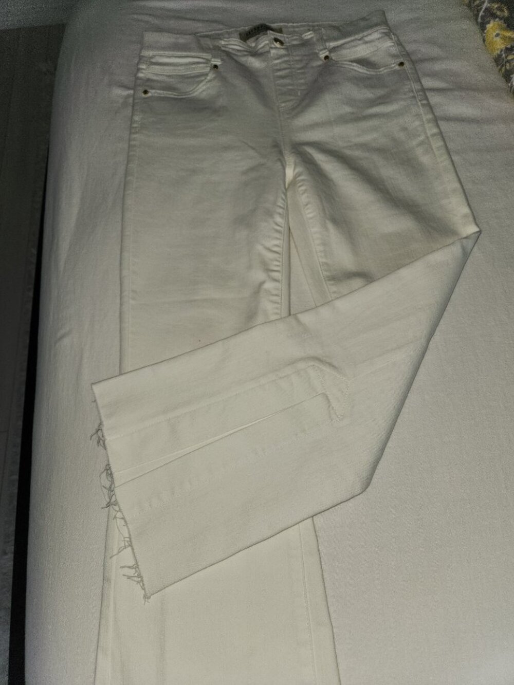 🤍 NWOT Liverpool The Crop Flare Jeans 🤍